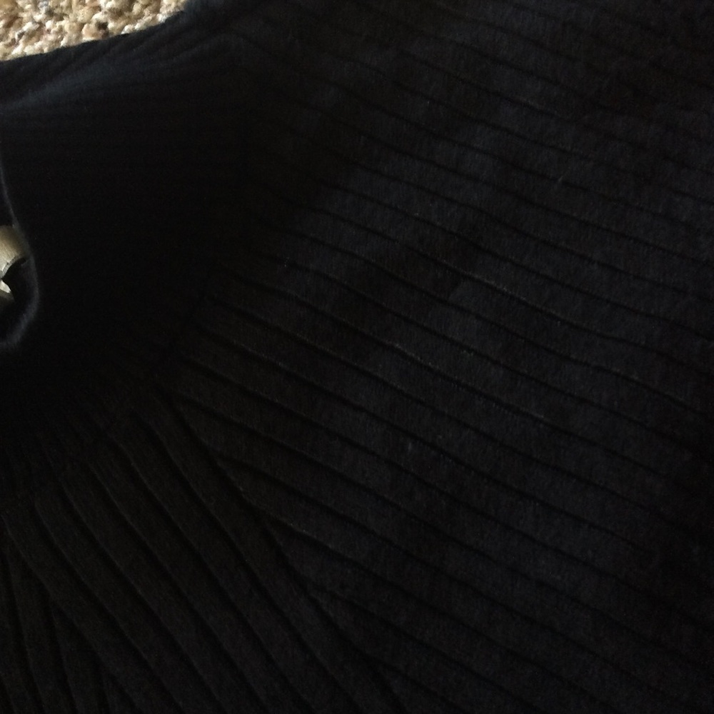 H&M Ribbed Turtleneck Sweater - Picture 3 of 7